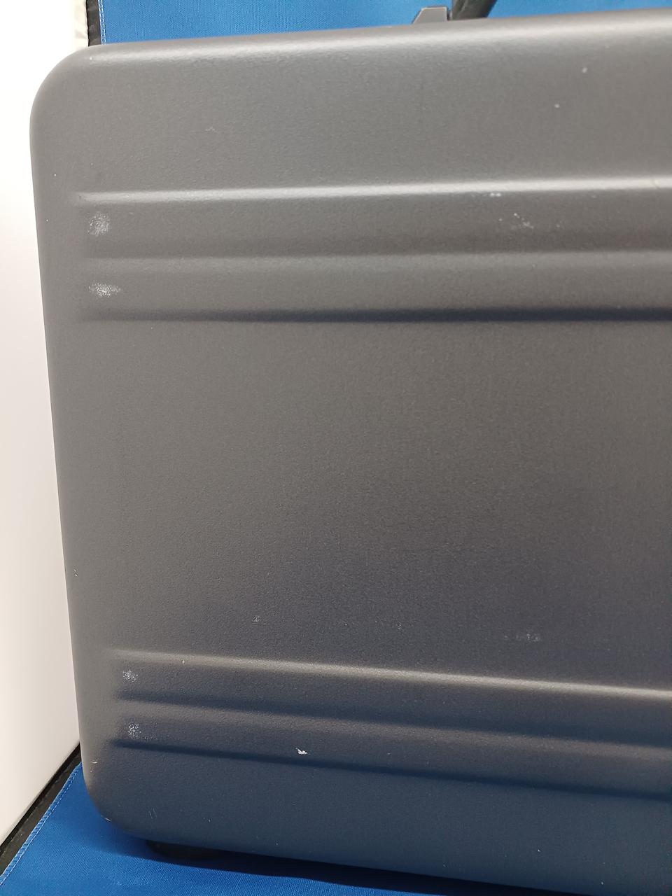 細かなキズあり