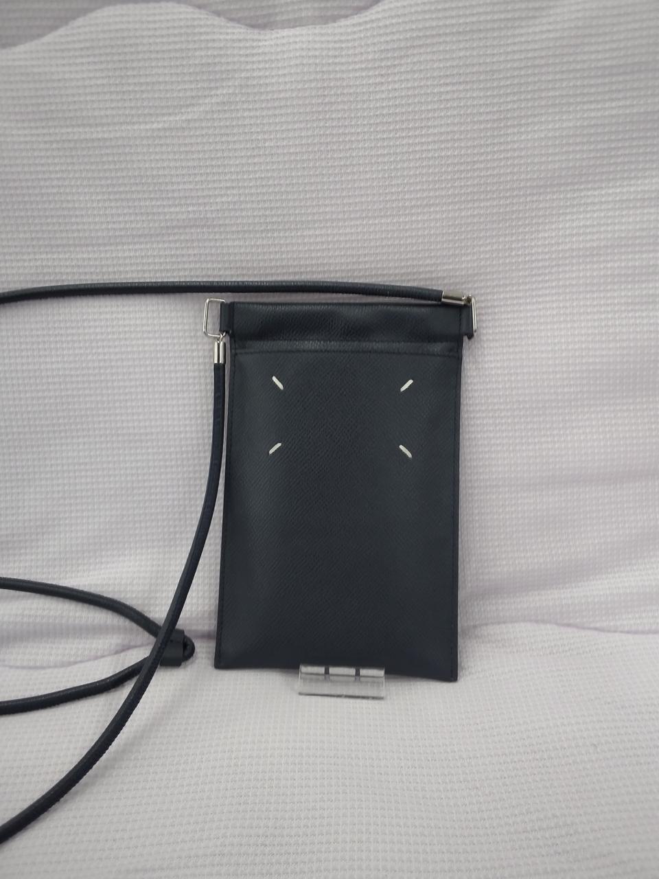 iPhone ショルダー Maison Margiela(メゾン マルジェラ) スマホケース