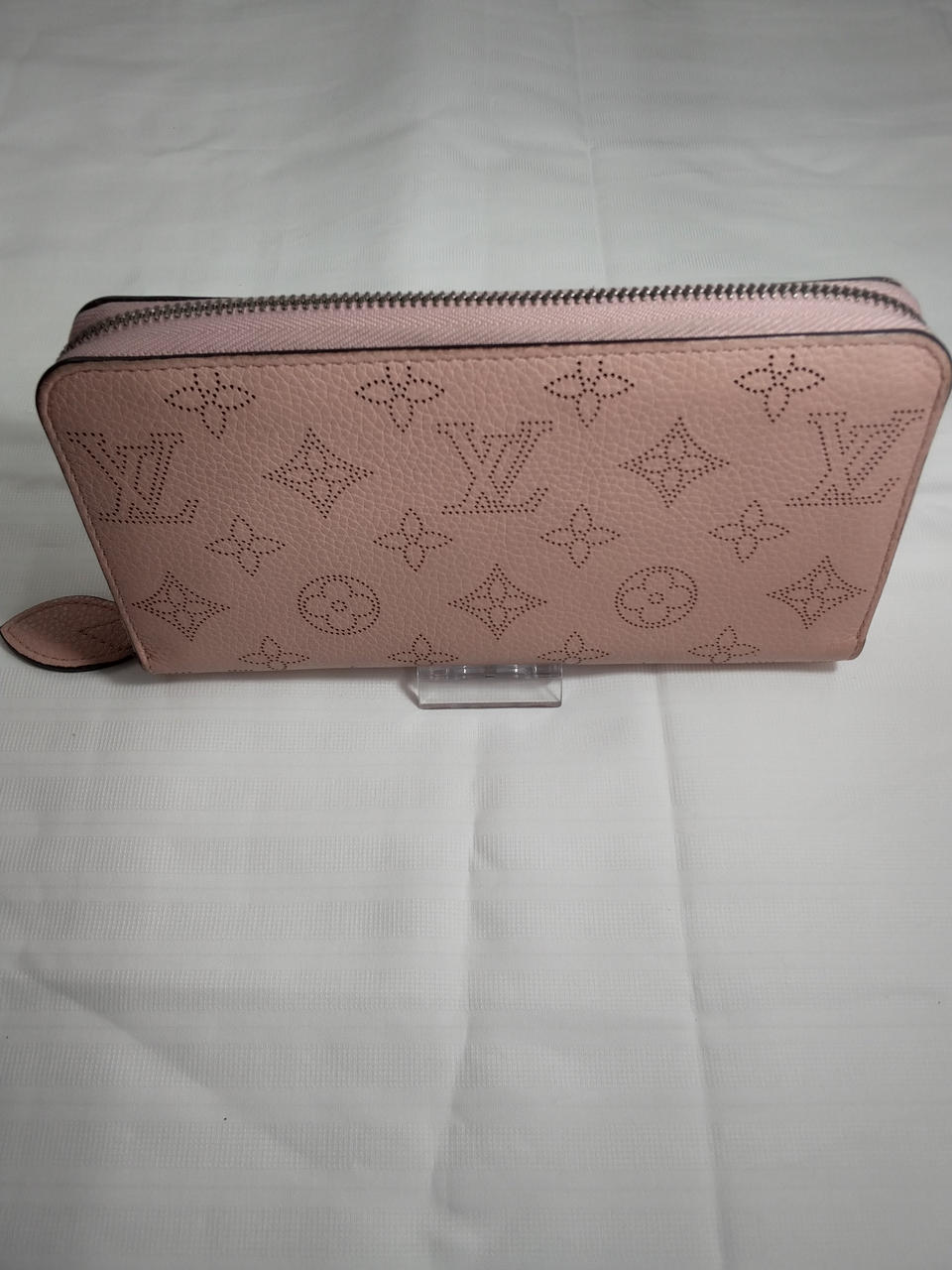 ルイヴィトン(LOUIS VUITTON)|マヒナジッピーウォレット マグノリア