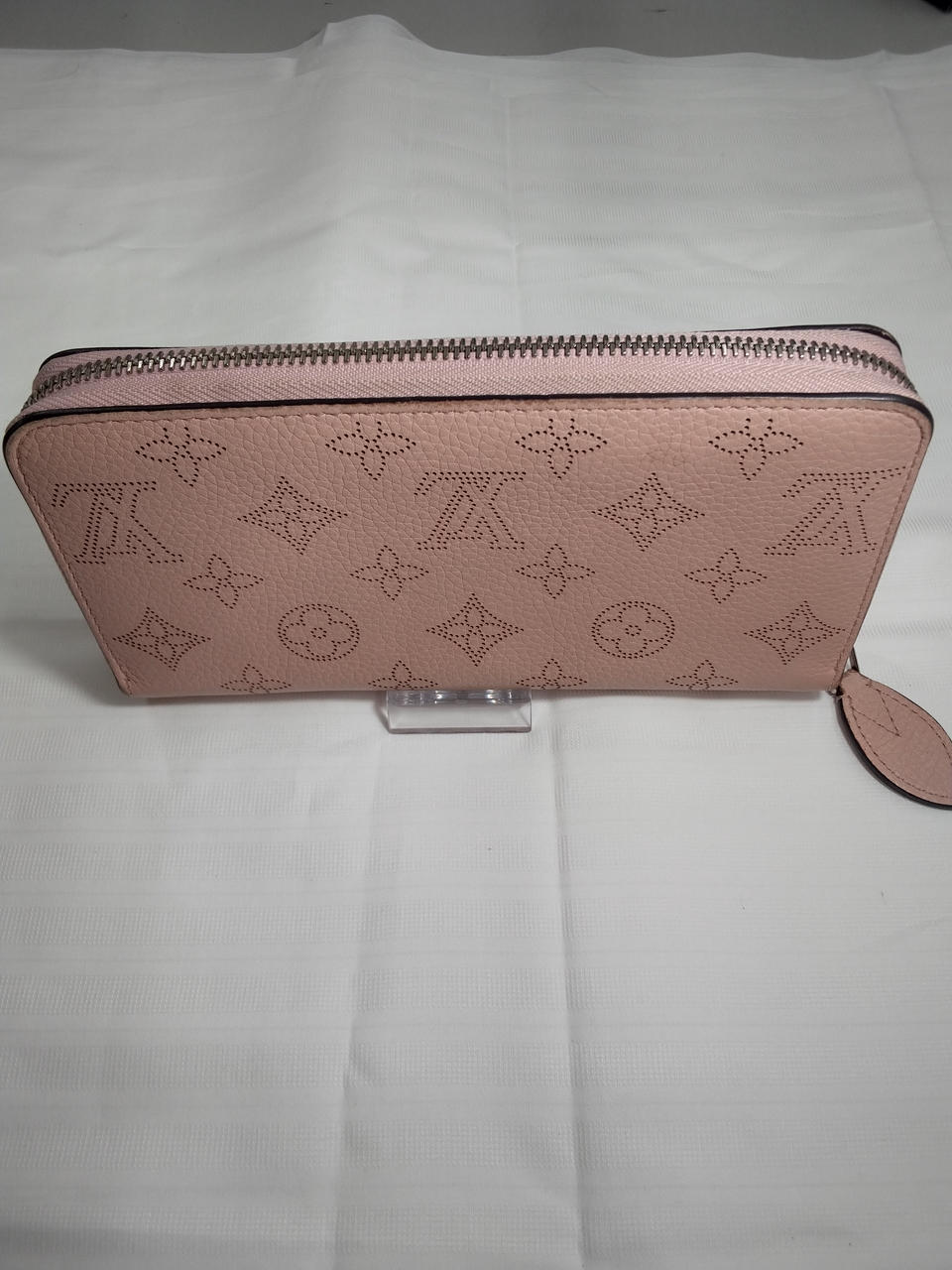 ルイヴィトン(LOUIS VUITTON)|マヒナジッピーウォレット マグノリア