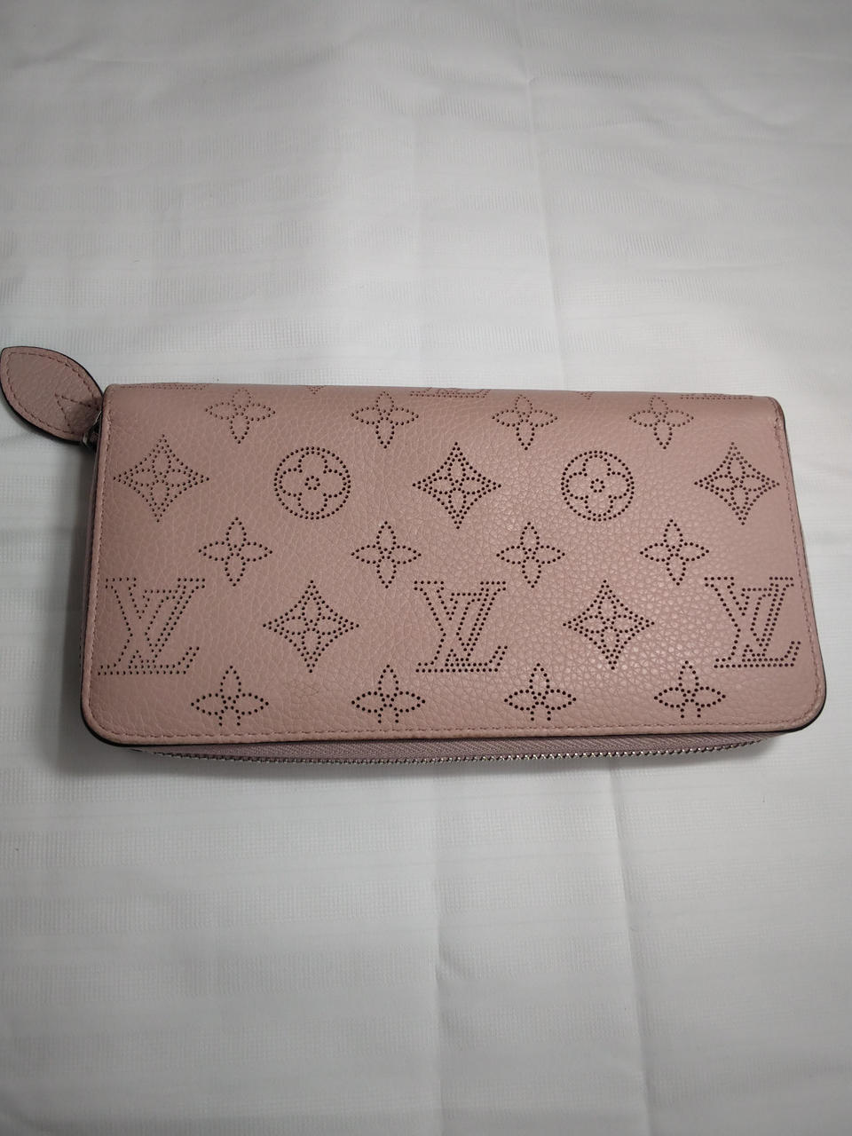 ルイヴィトン(LOUIS VUITTON)|マヒナジッピーウォレット マグノリア