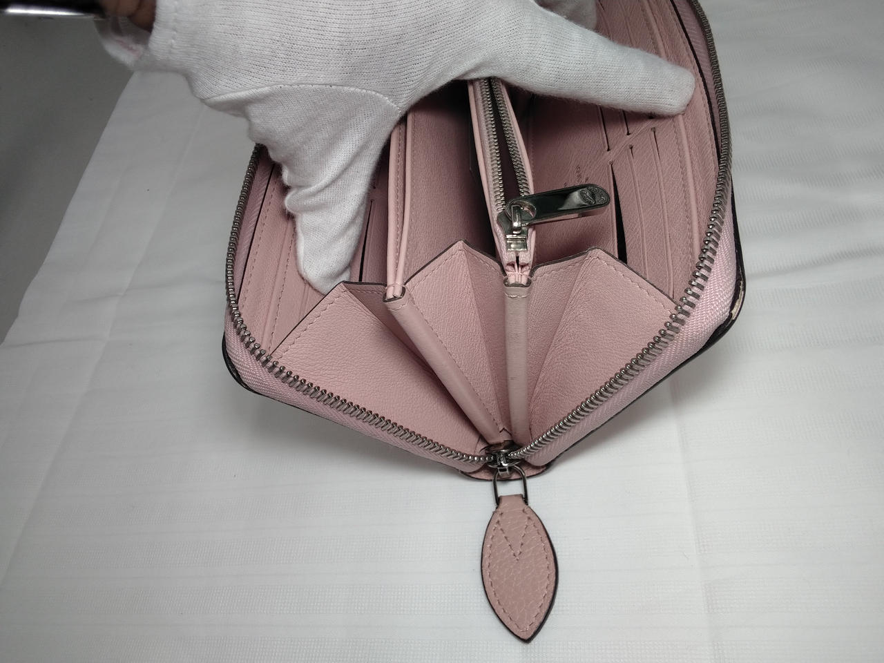 ルイヴィトン(LOUIS VUITTON)|マヒナジッピーウォレット マグノリア