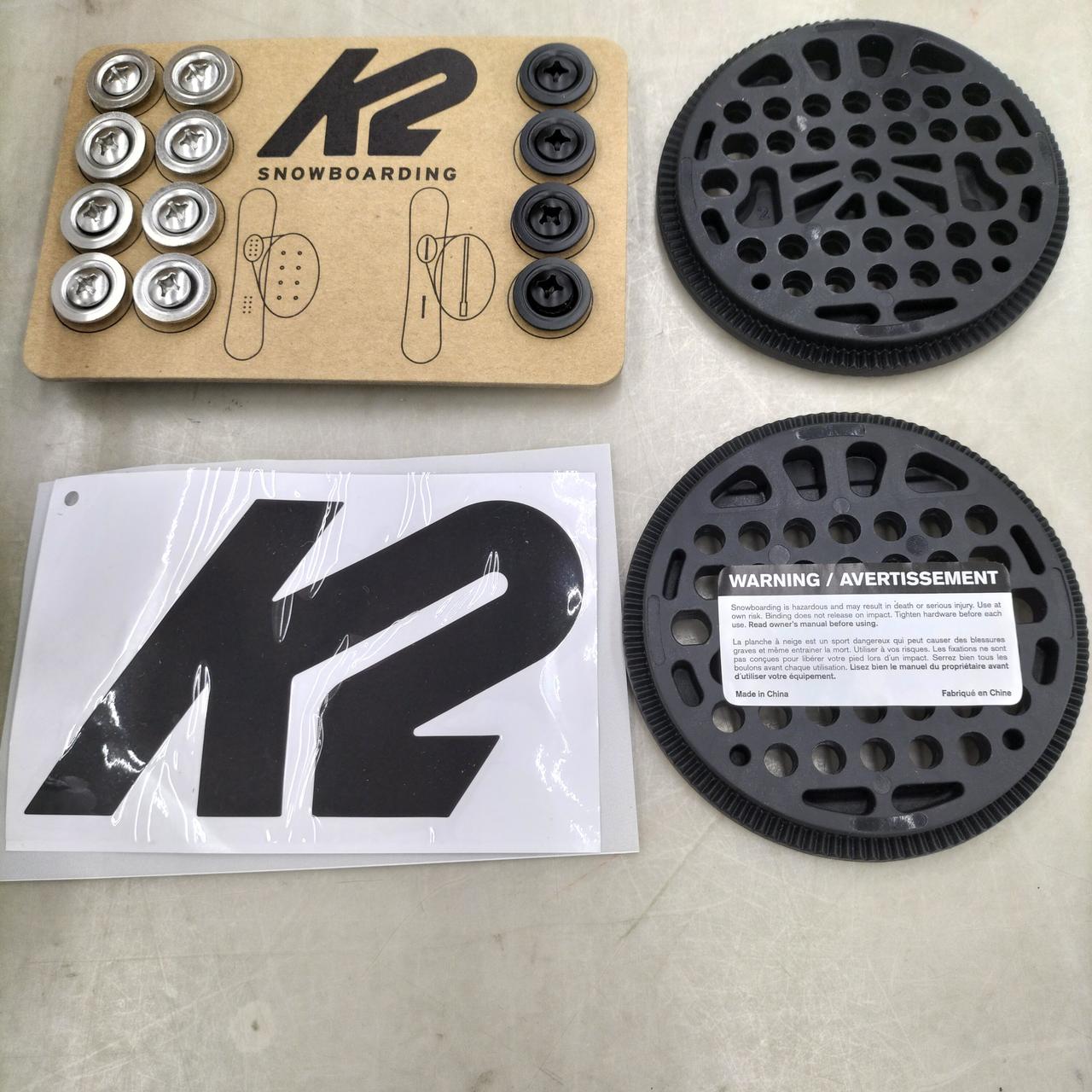 ビス、ディスク、ステッカー在中