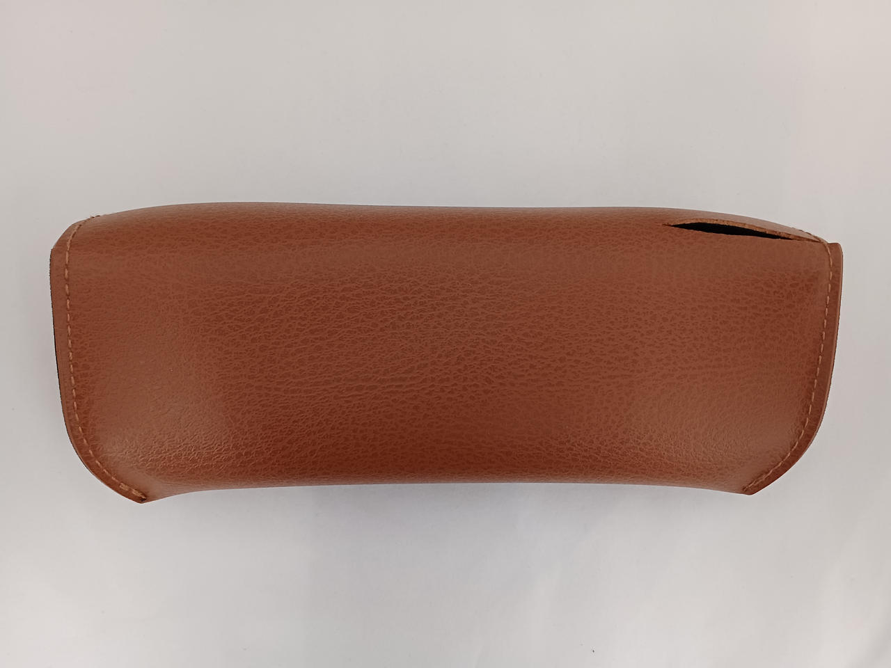 ケース破れてます。