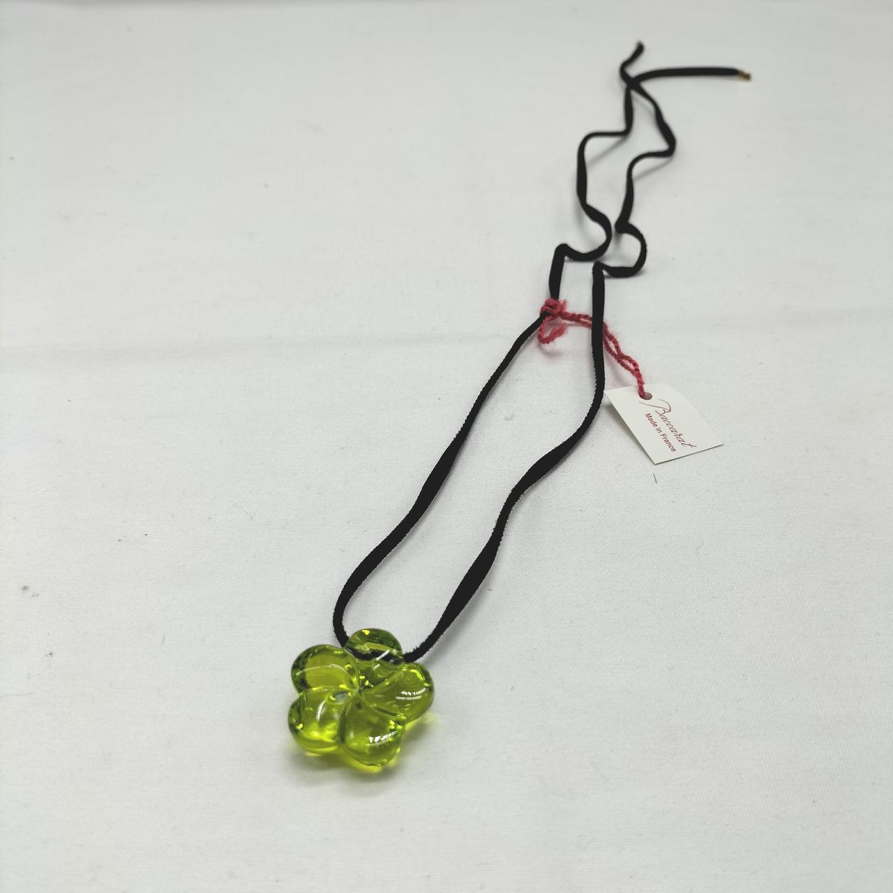 紐の長さ(金具含む)約80cm