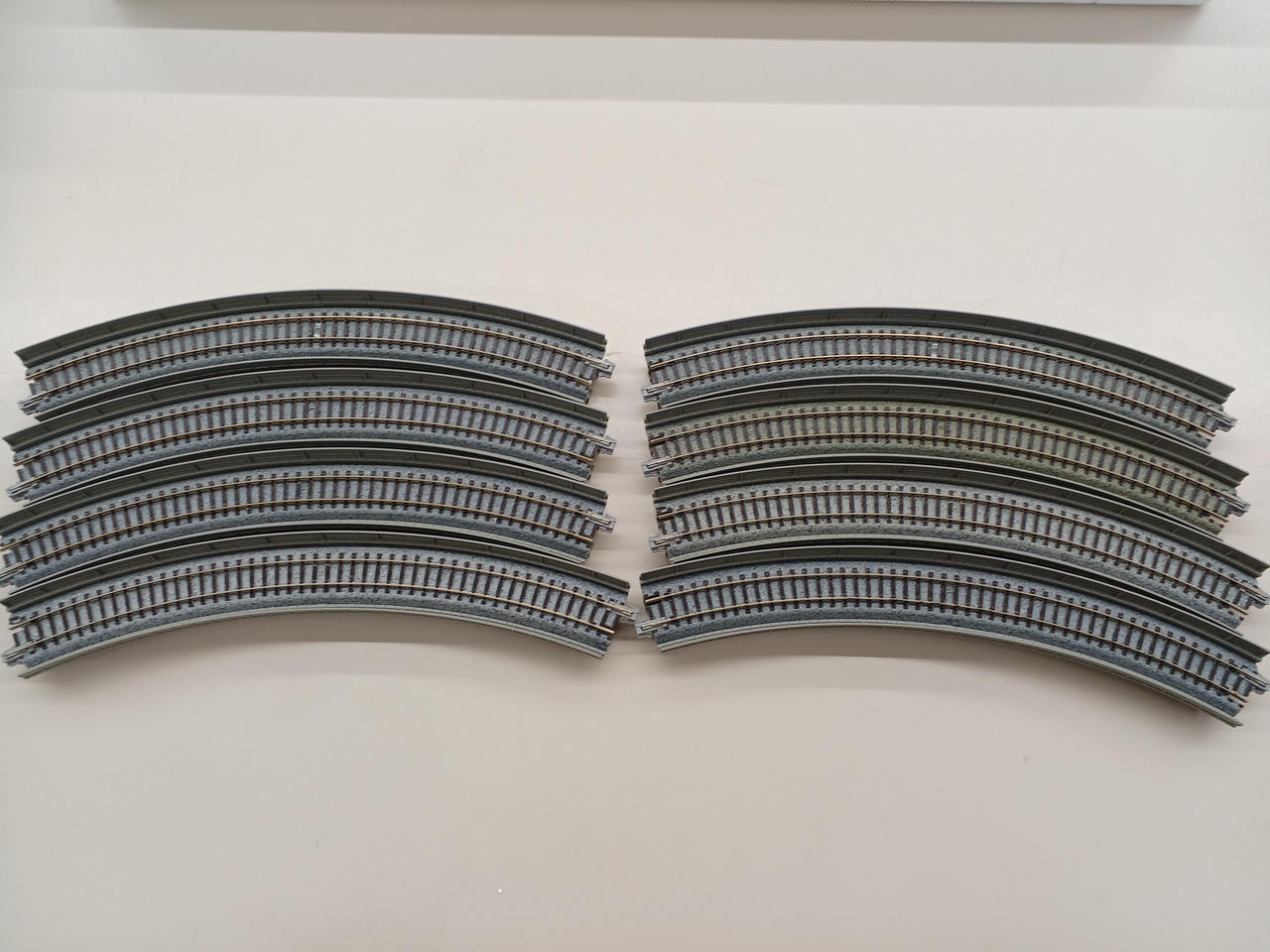 一部線路に変色がございます。