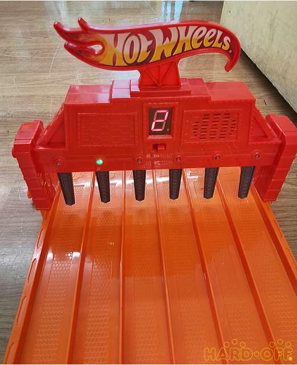 Hot Wheels スーパー6レーン レースウェイ