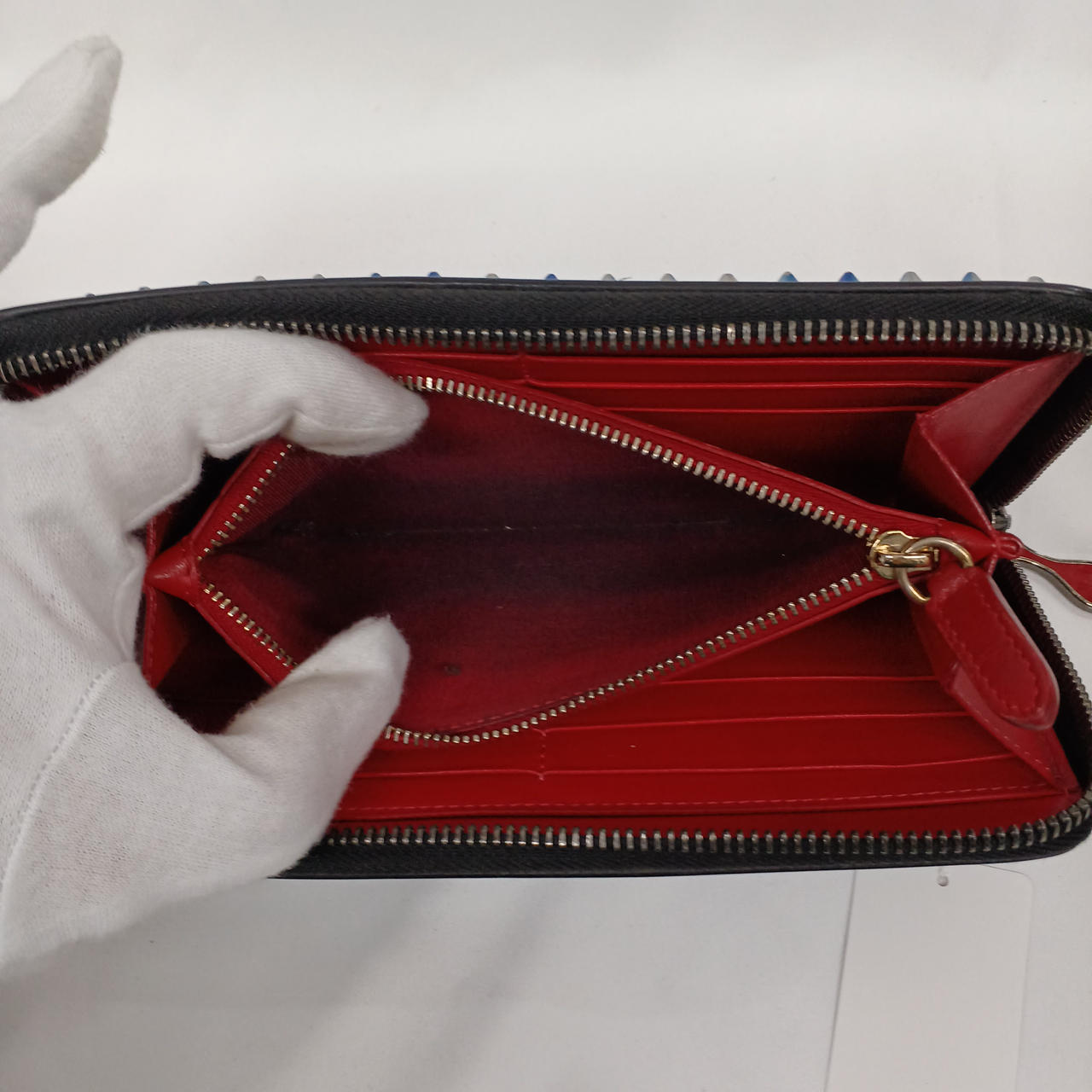 CHRISTIAN LOUBOUTIN|長財布|【ハードオフ公式通販】オフモール