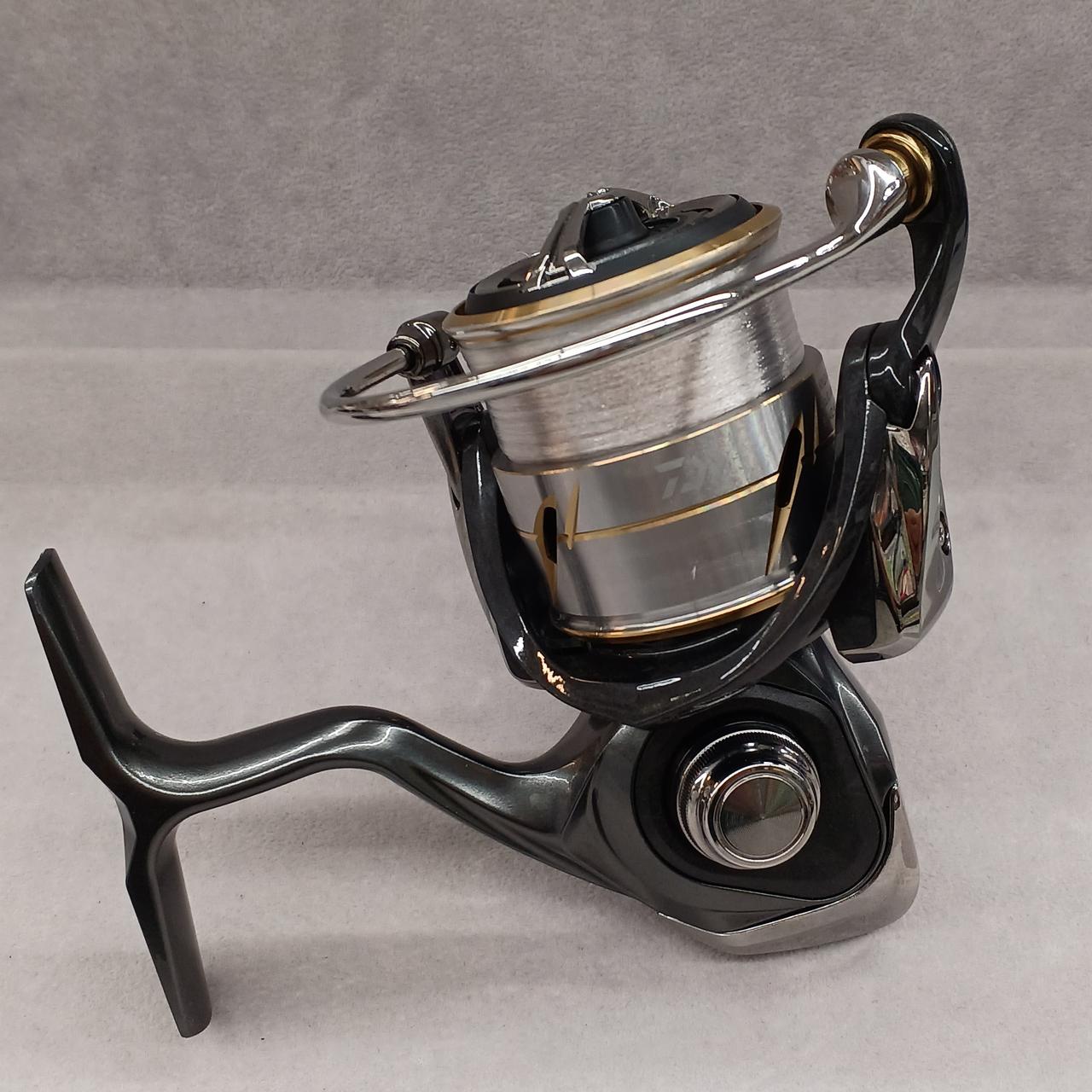 DAIWA 型番：20ルビアスFC LT2000S DAIWA スピニングリール