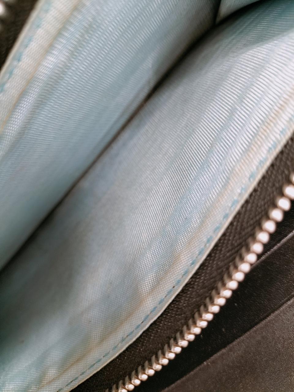 コインケース内部変色多々有り