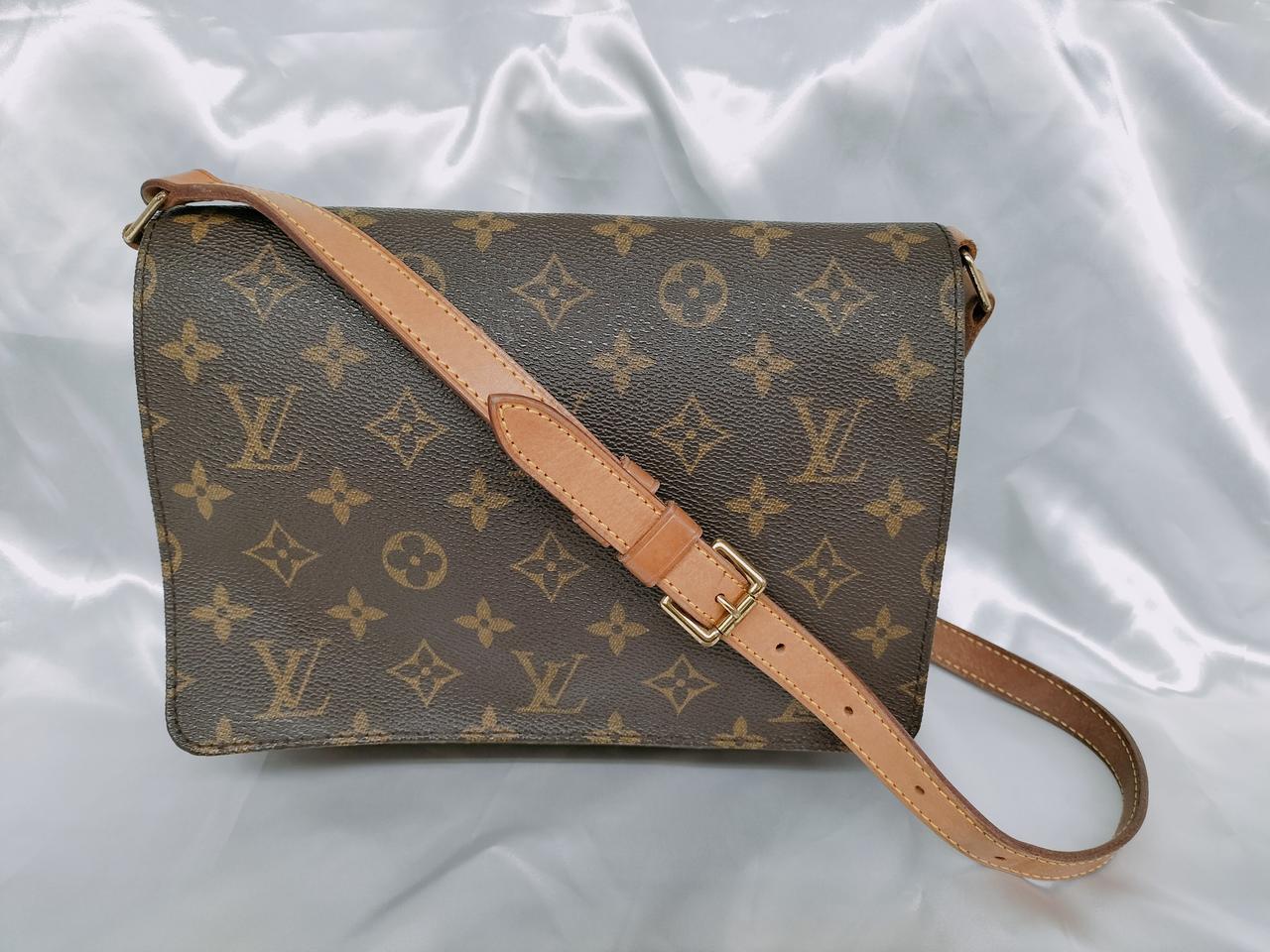 LOUIS VUITTON 型番:M51257 ミュゼットタンゴ