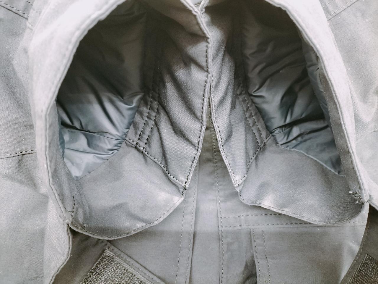 袖口內部に少々変色有り