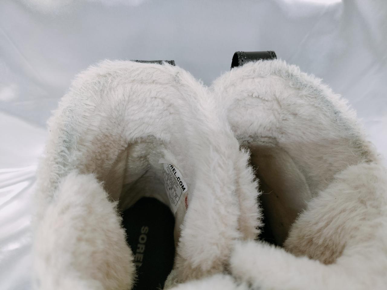 內部に変色有り