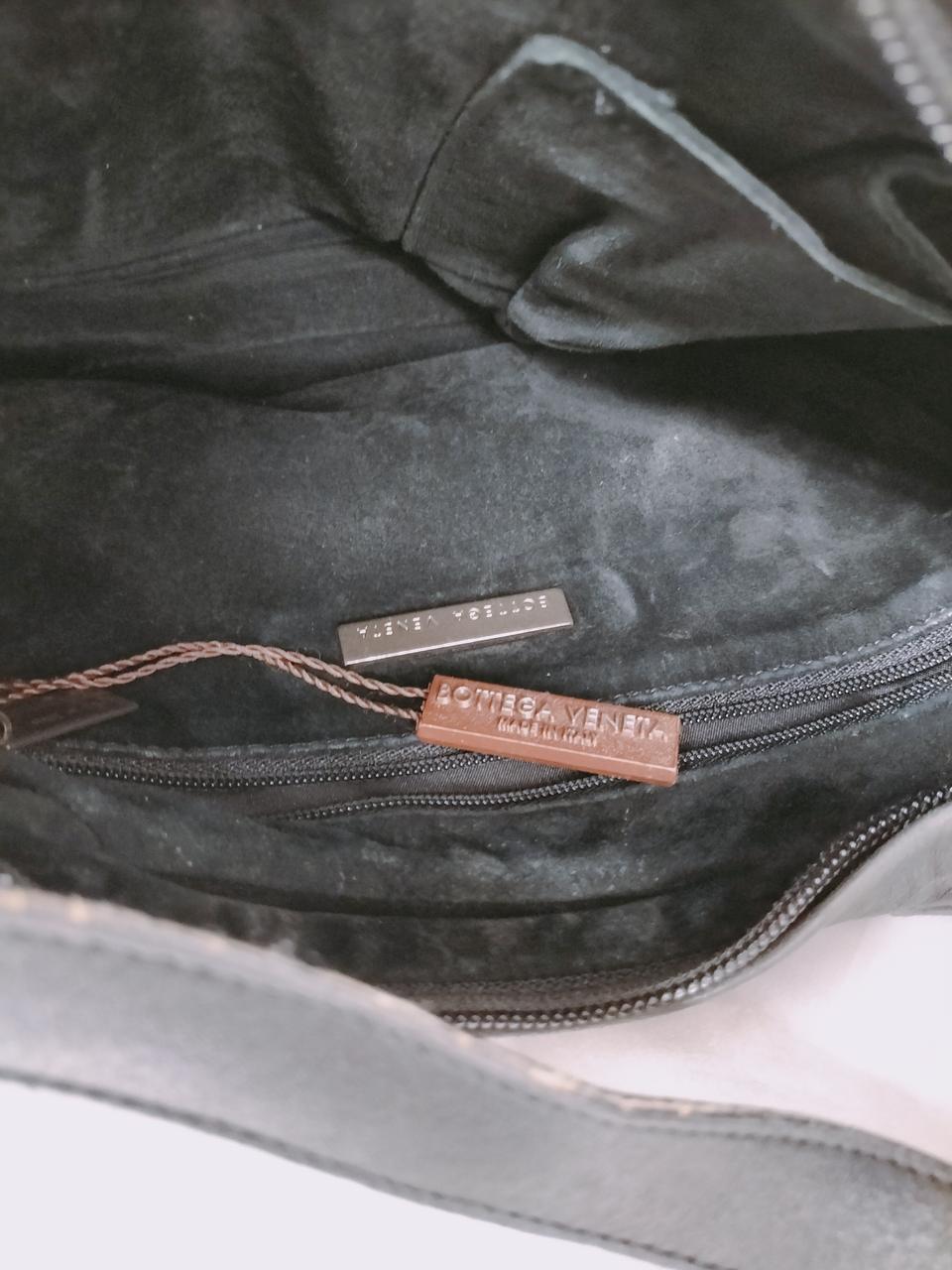 內部にスレ変色有り