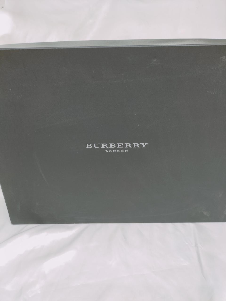 箱付き、変色有り