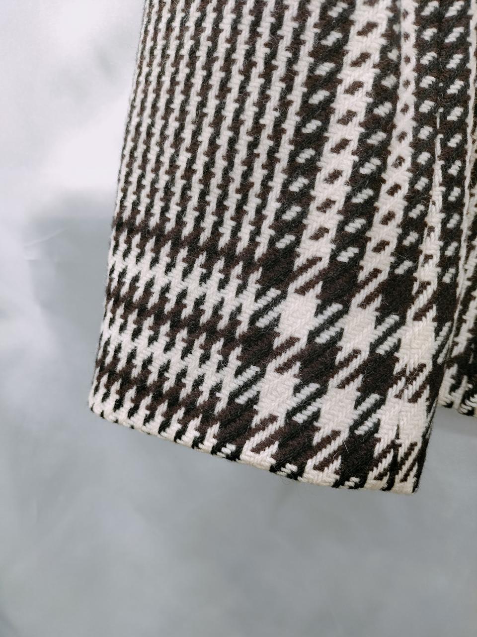 試着のみ美品　Burberry London ウールジャケット 試着のみ美品 Burberry London ウールジャケット