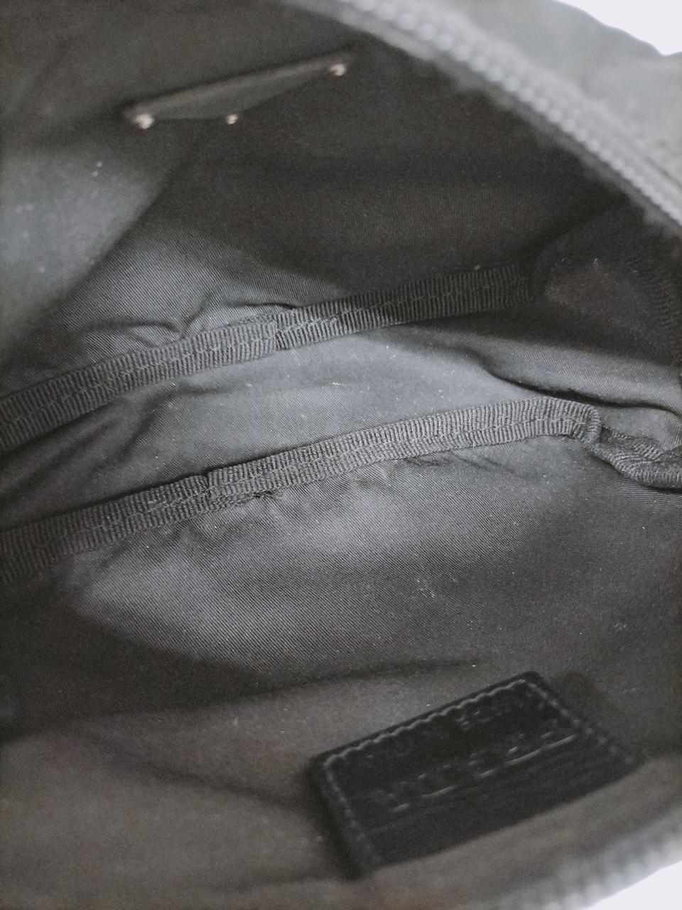 內部に少々変色有り