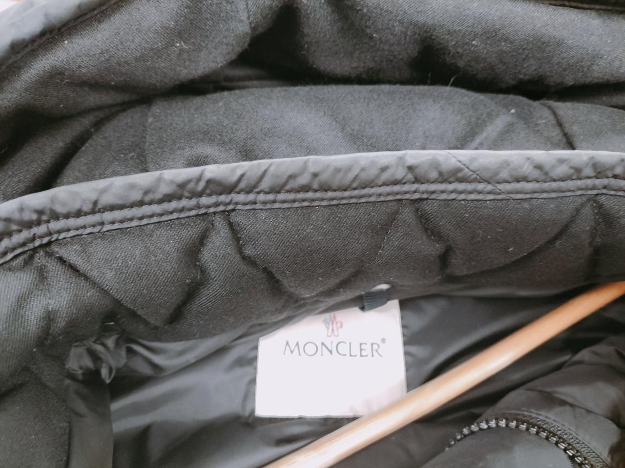 襟周り少々スレ有り