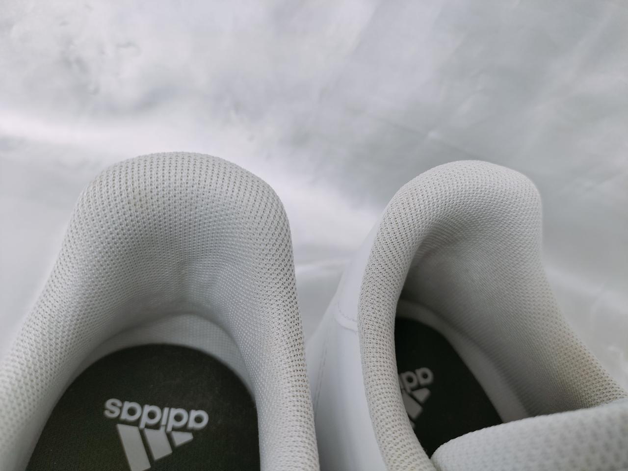 內部に少々変色有り