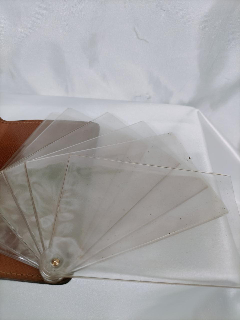 ケース変色有り