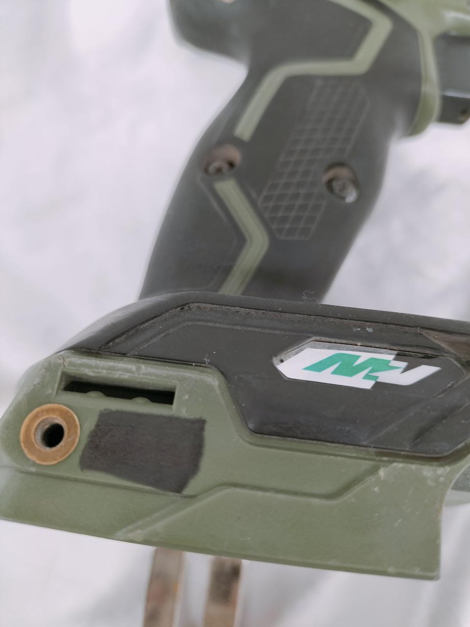 ネーム消し跡有り