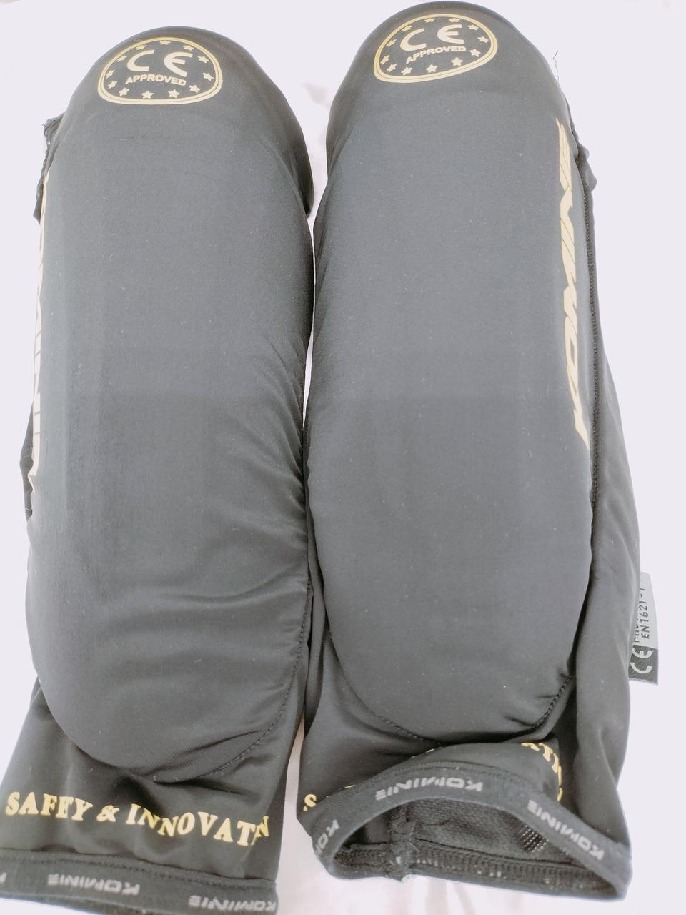KOMINEプロテクター2個付き