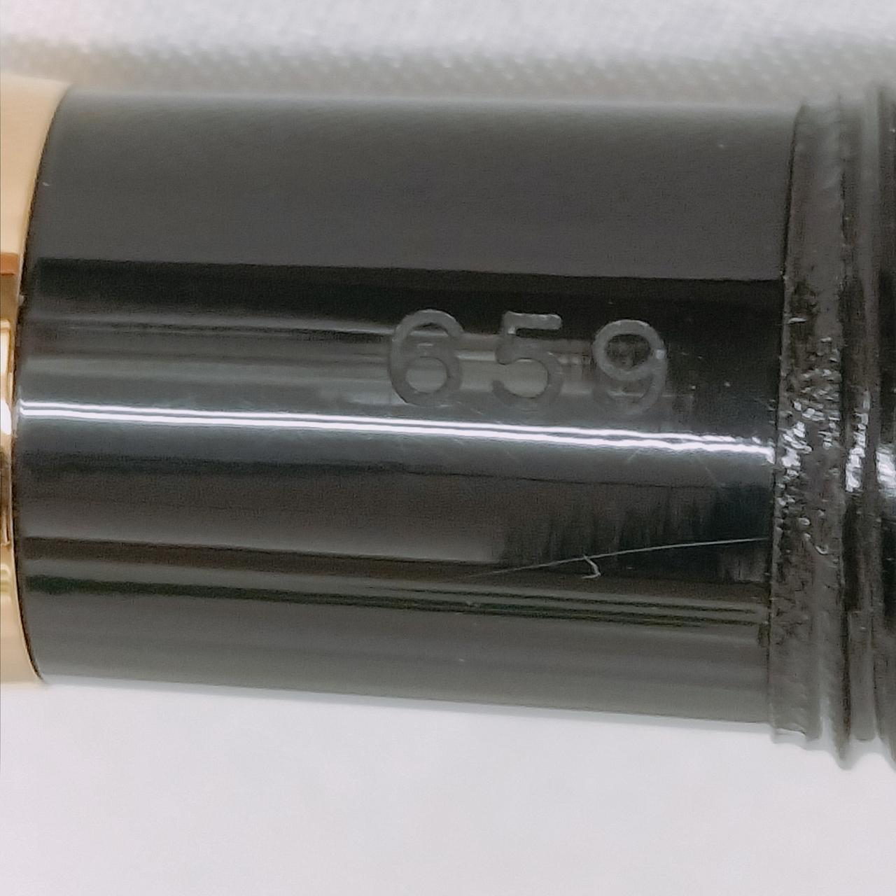 シリアルナンバー659刻印付き