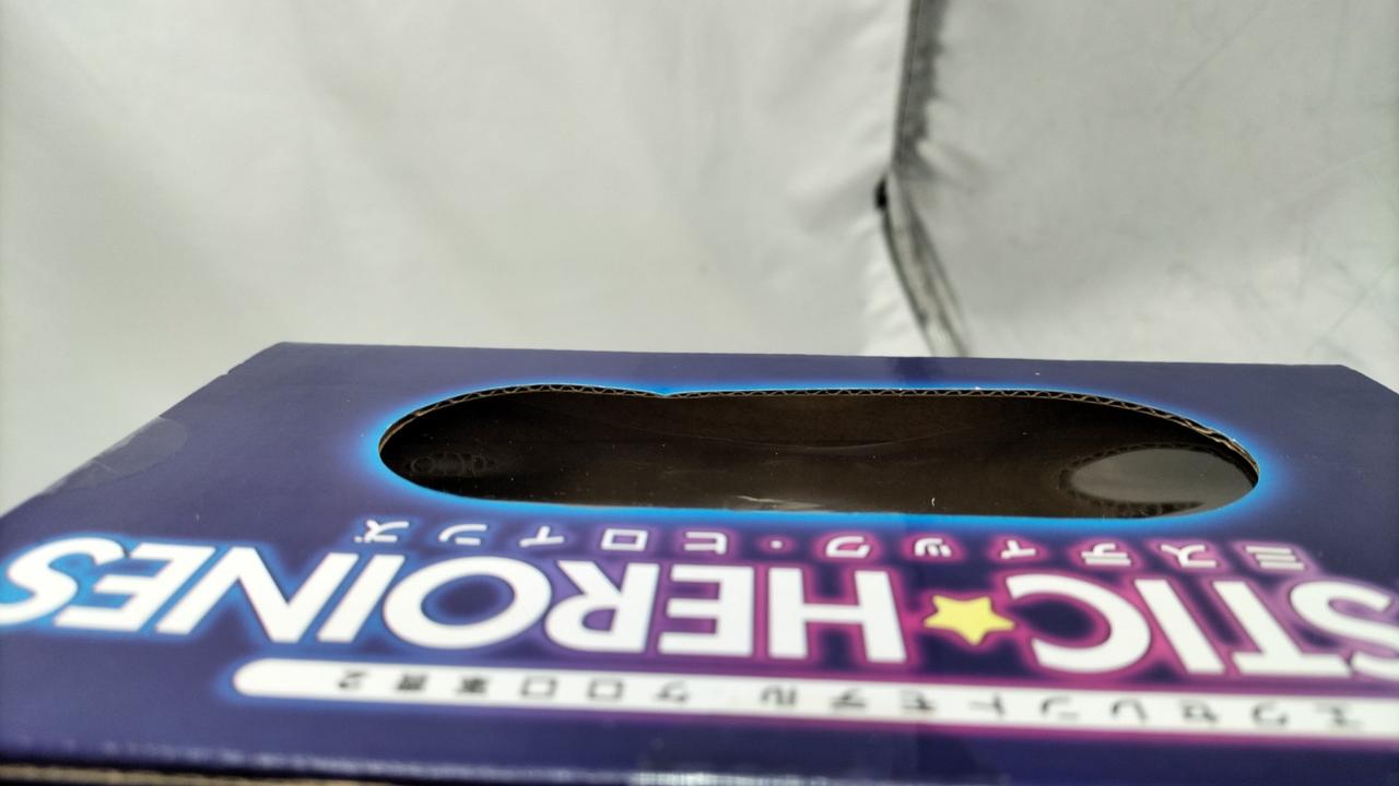 クリア部分が一部剥がれています。