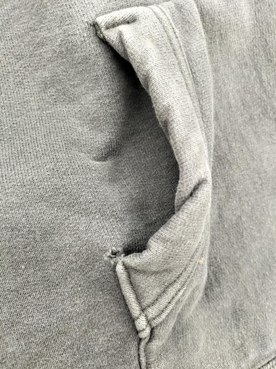 ポケット裂けている所があります