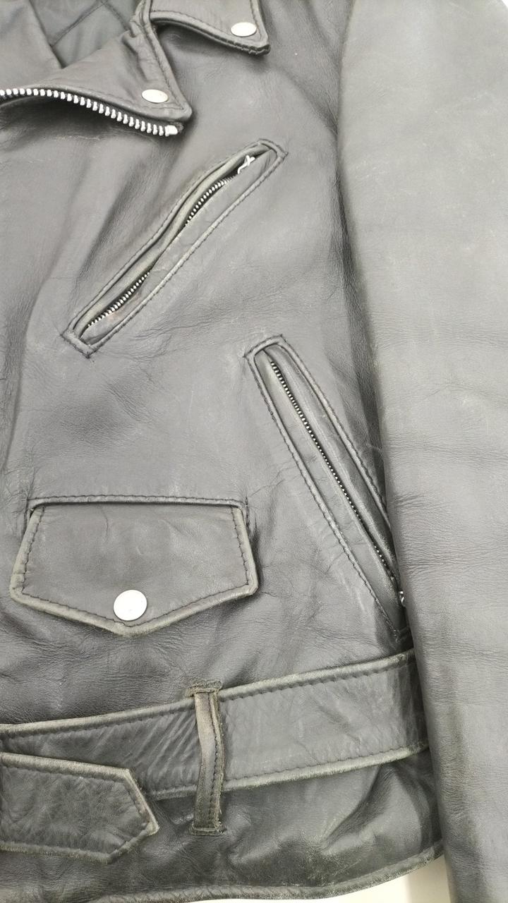 細かく白カビついています