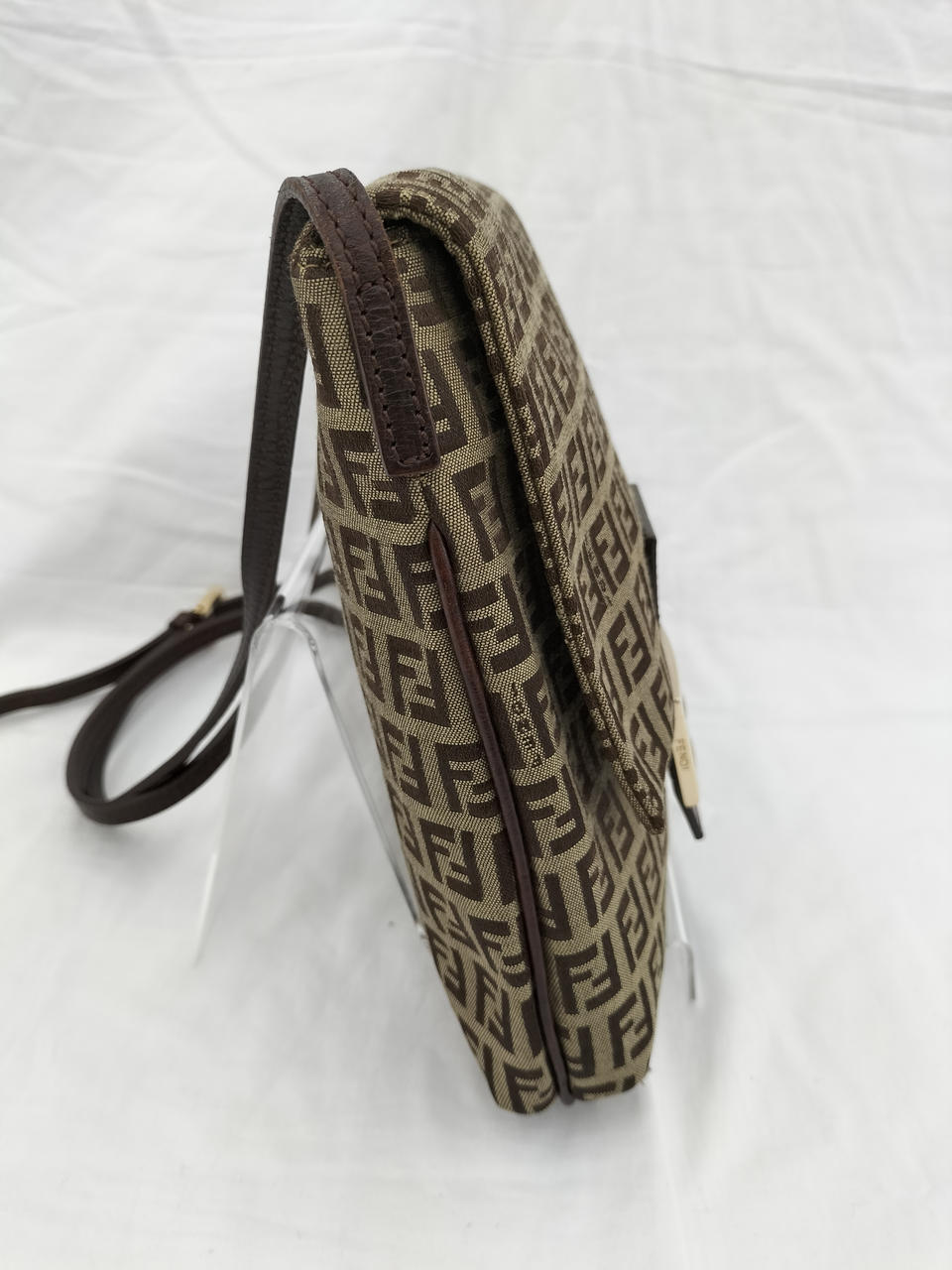 FENDI フェンディズッキーノ ショルダーバッグ バケット HB05017 楽天市場】FENDI フェンディ ズッキーノ柄 マンマバケット