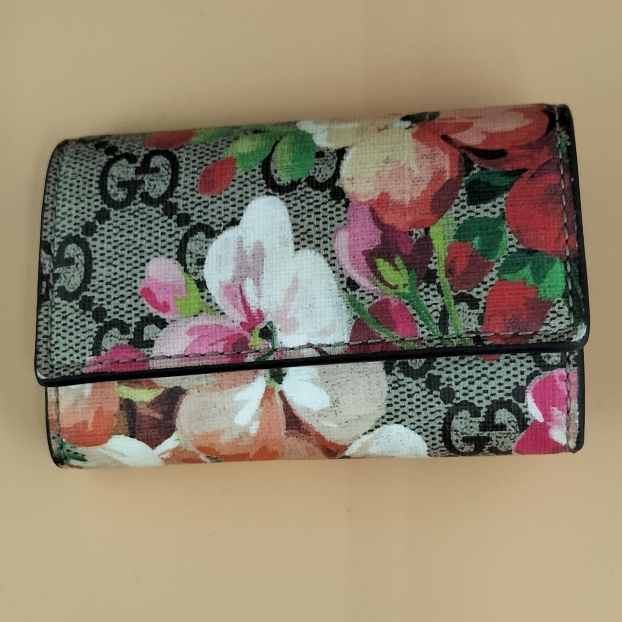 ✨極美品✨　GUCCI グッチ　キーケース　ブルームス　フラワー　6連 ✨極美品✨ GUCCI グッチ キーケース ブルームス フラワー 6連