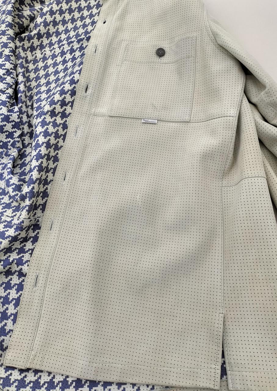 サイドスリット入り