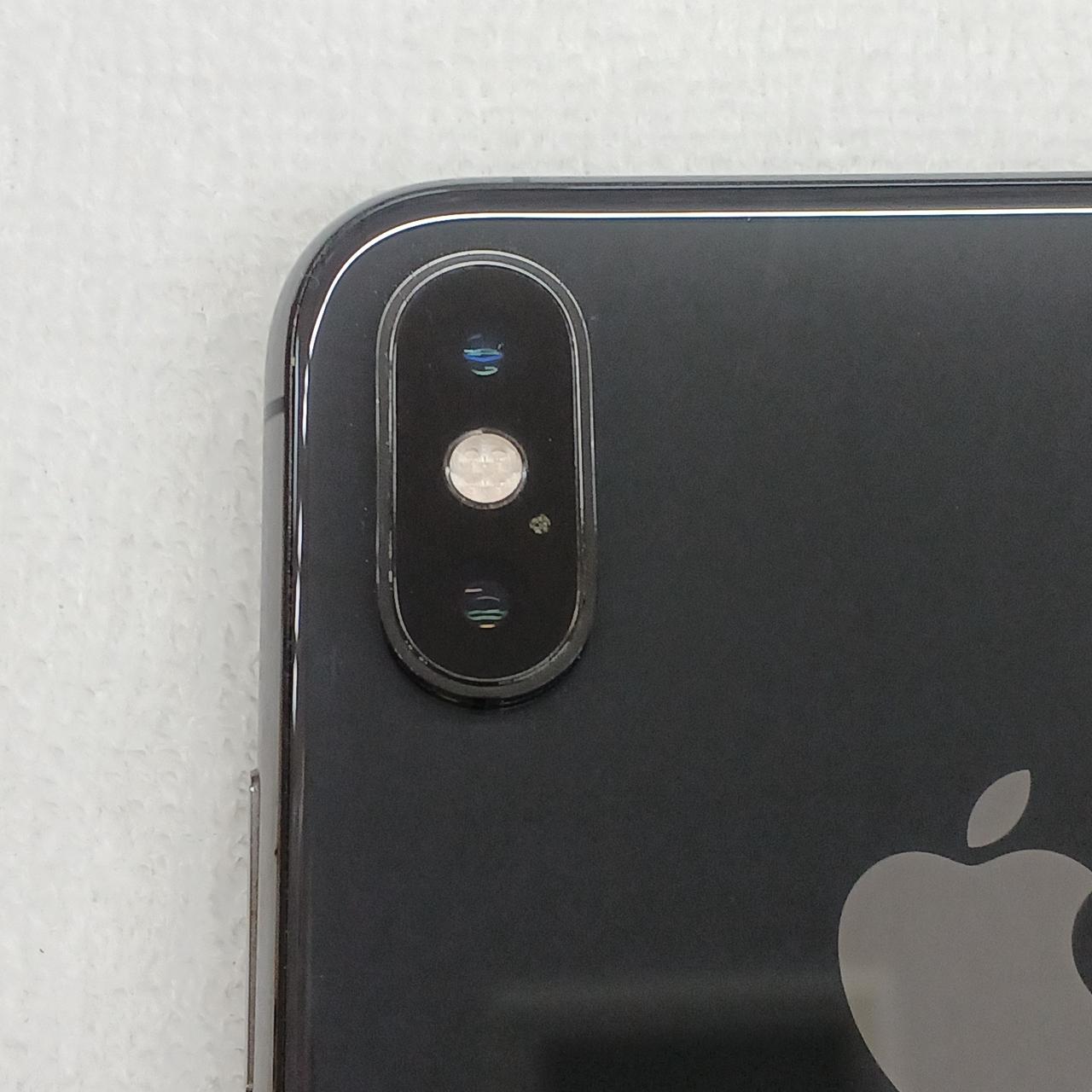 APPLE/DOCOMO 型番：MTAW2J/A(64GB) IPHONEXS