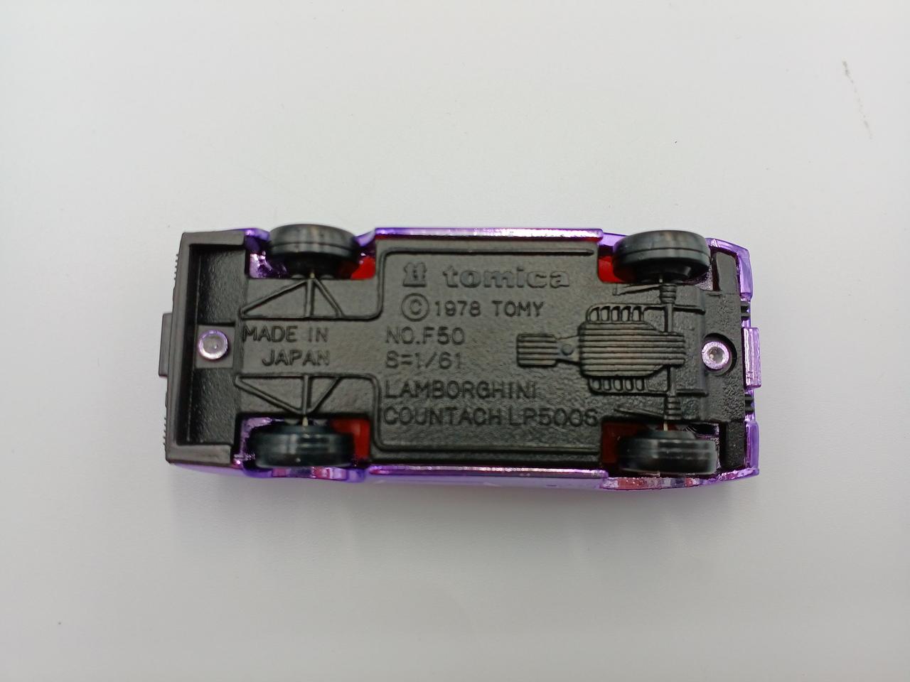 トミカ F50-1-2 ランボルギーニカウンタック LP500S Wolf 美品 トミカ F50-1-2 ランボルギーニカウンタック LP500S Wolf 美品