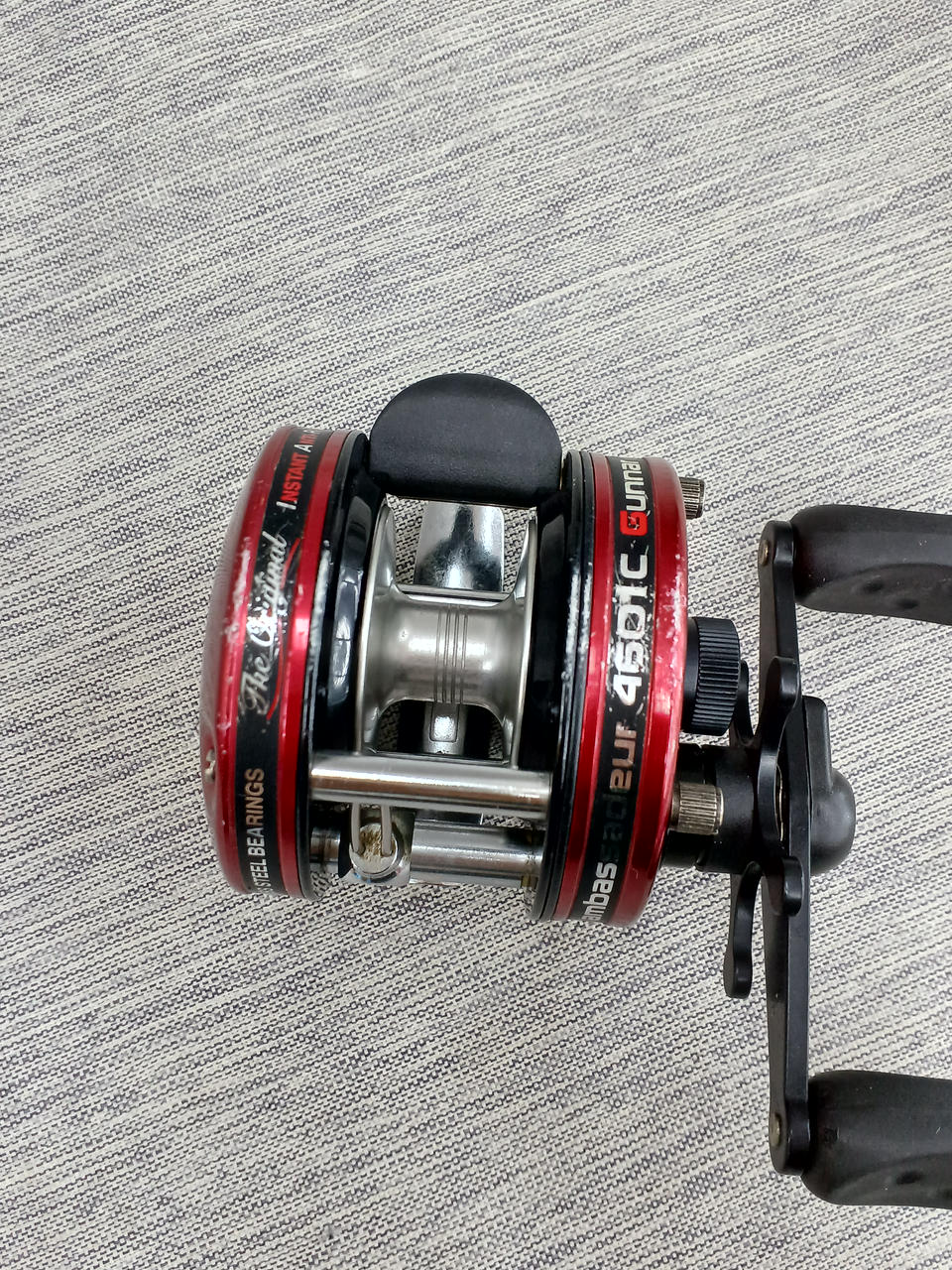 galcia - アブabu4601C3レッド左ハンドル(メンテナンス済み) アブabu4601C3レッド左ハンドル(メンテナンス済み)