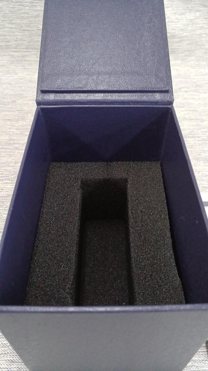 内部のスポンジ無しです