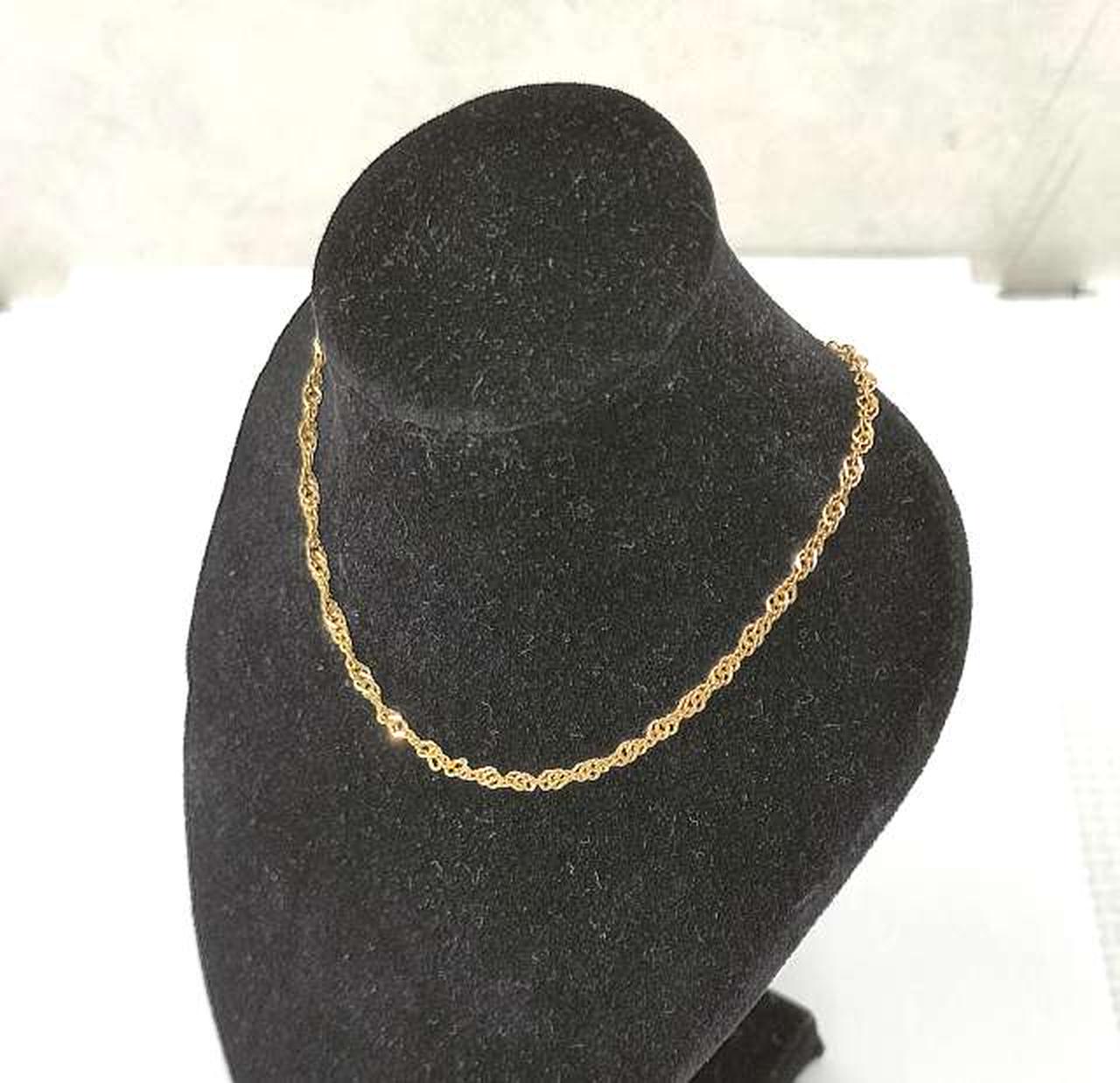 ※スタンドは付属しません