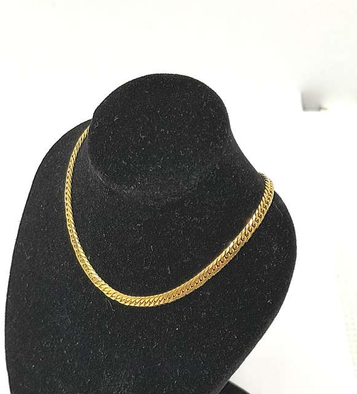 ※スタンドは付属しません