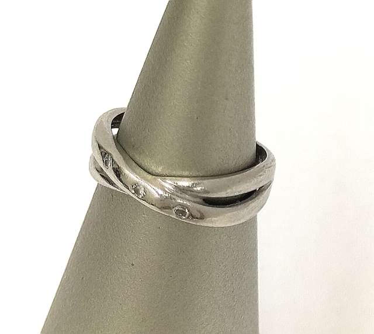 ※スタンドは付属しません