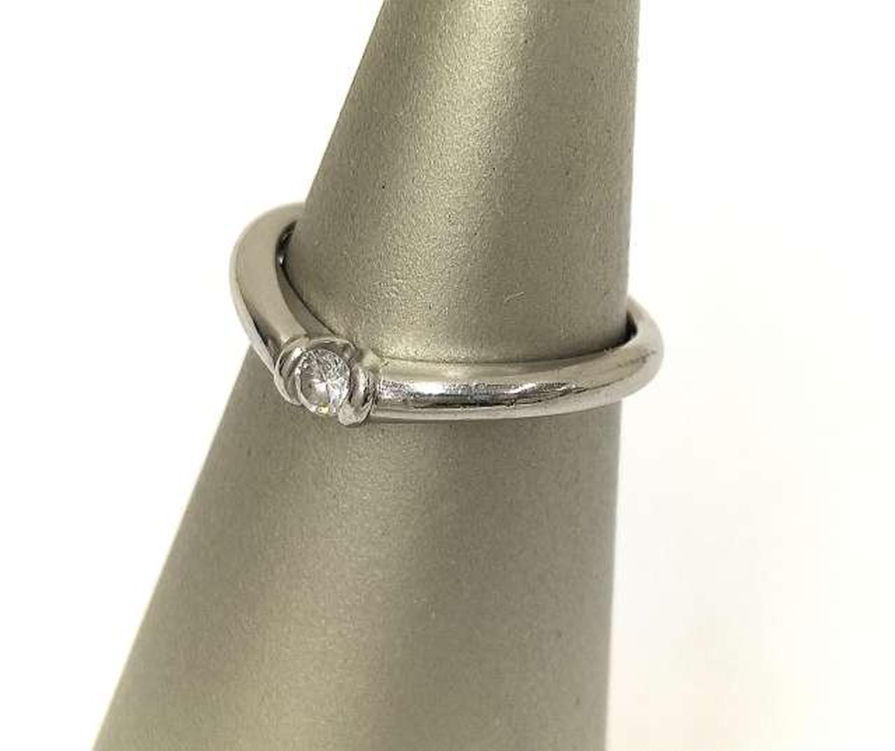 ※スタンドは付属しません