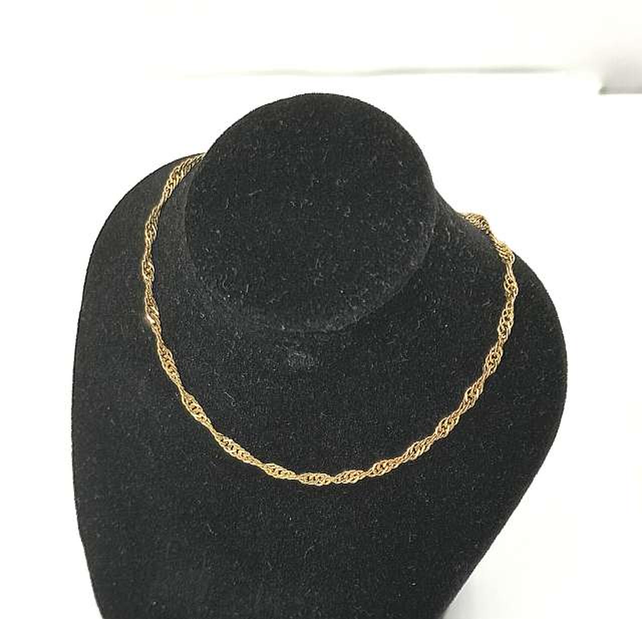 ※スタンドは付属しません