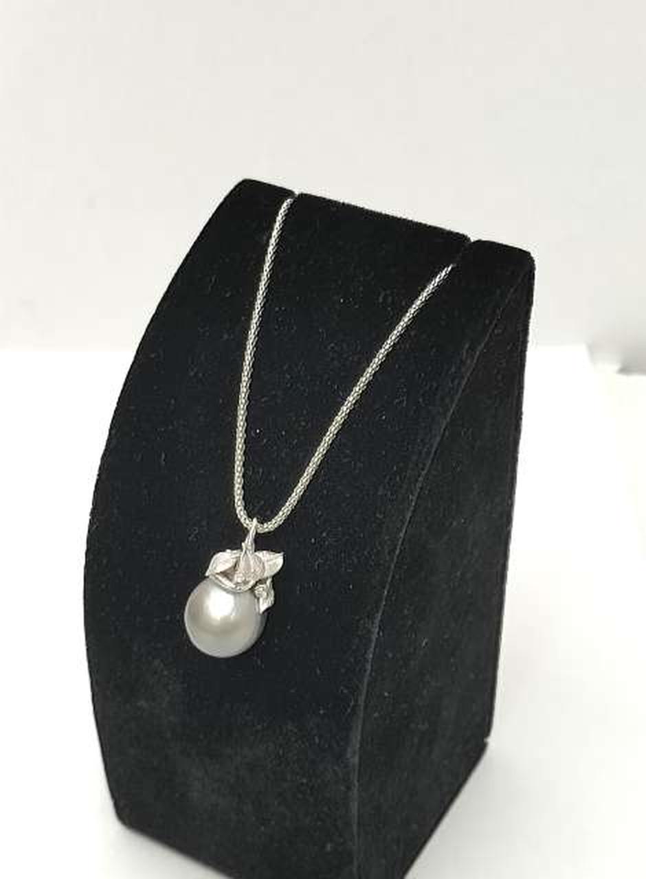 ※スタンドは付属しません