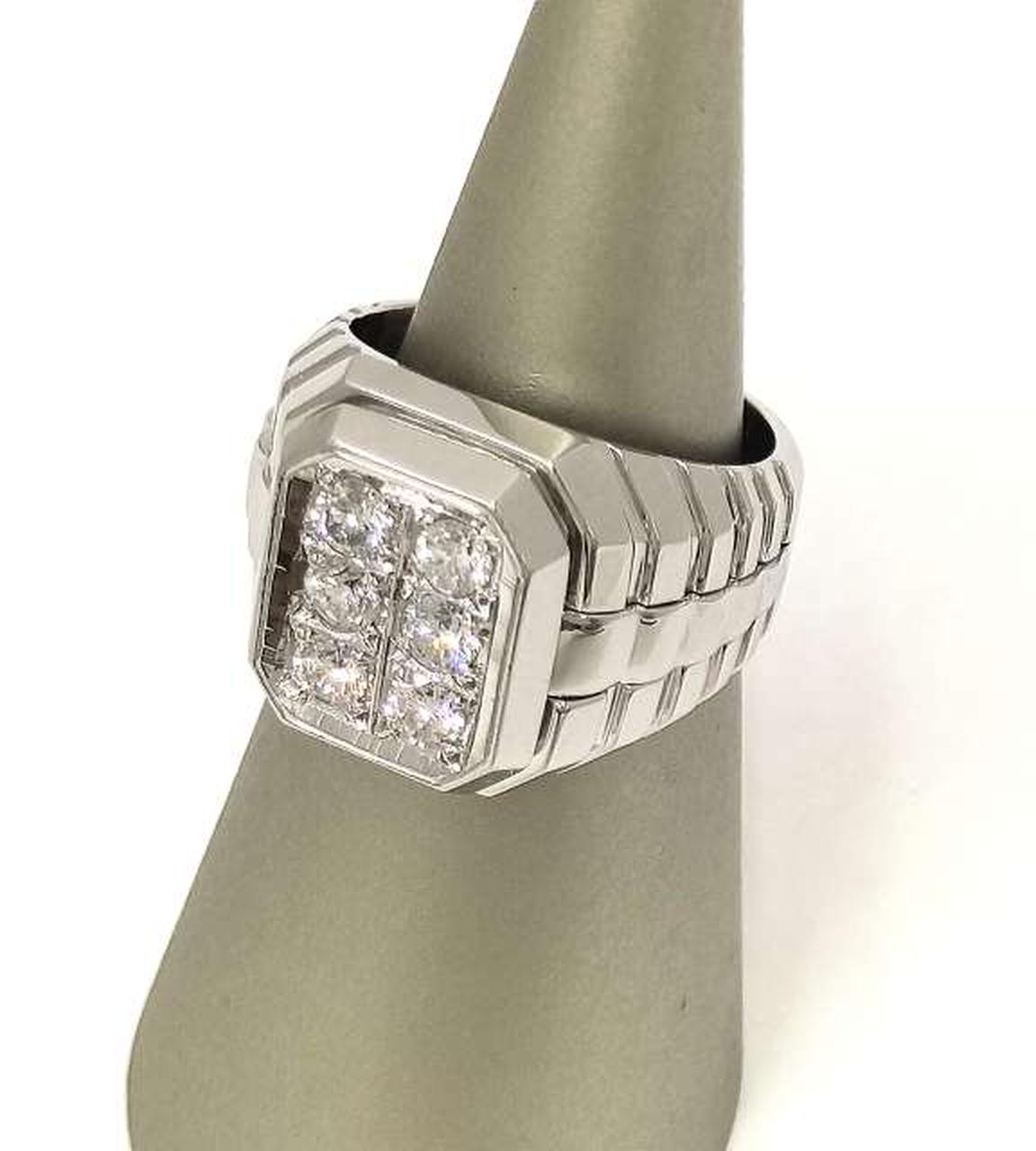 ※スタンドは付属しません