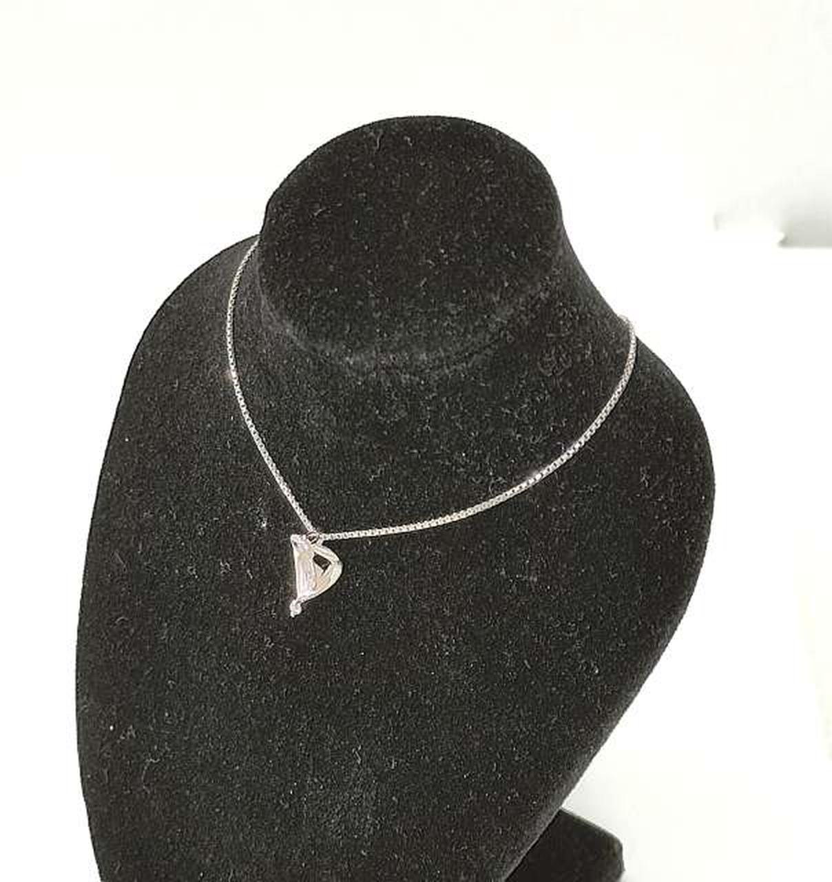 ※スタンドは付属しません