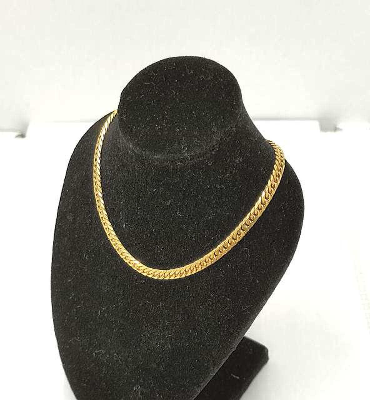 ※スタンドは付属しません