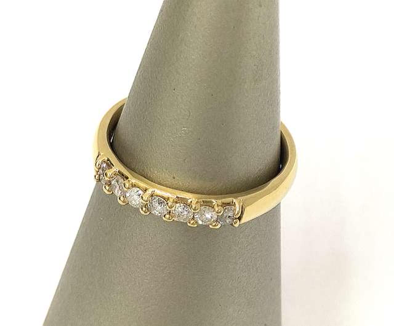 ※スタンドは付属しません