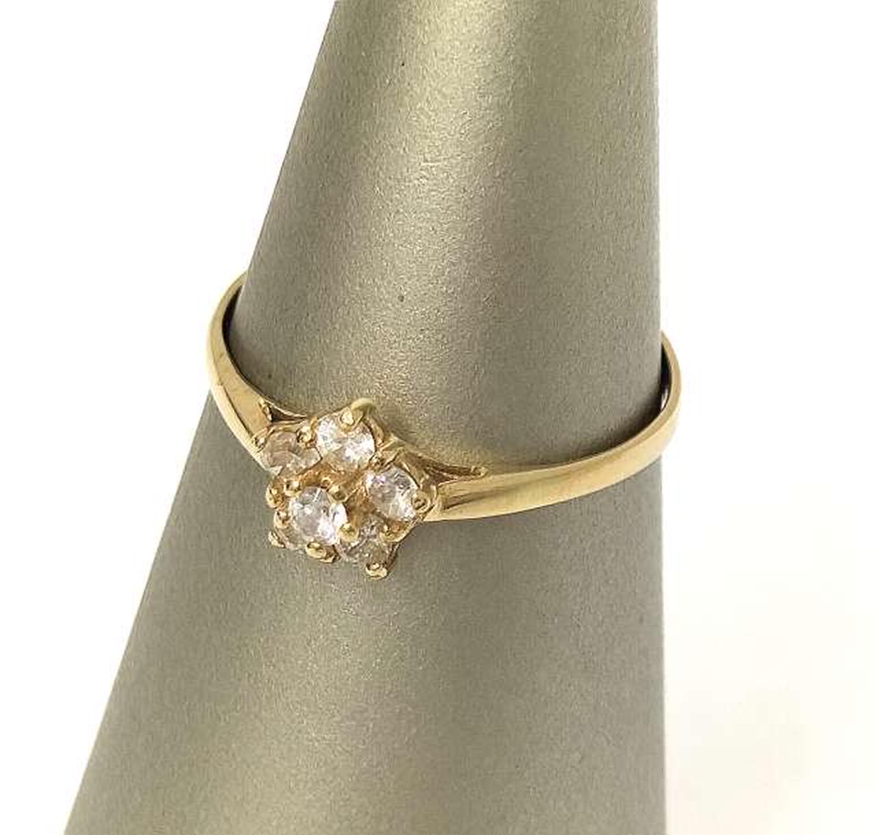 ※スタンドは付属しません