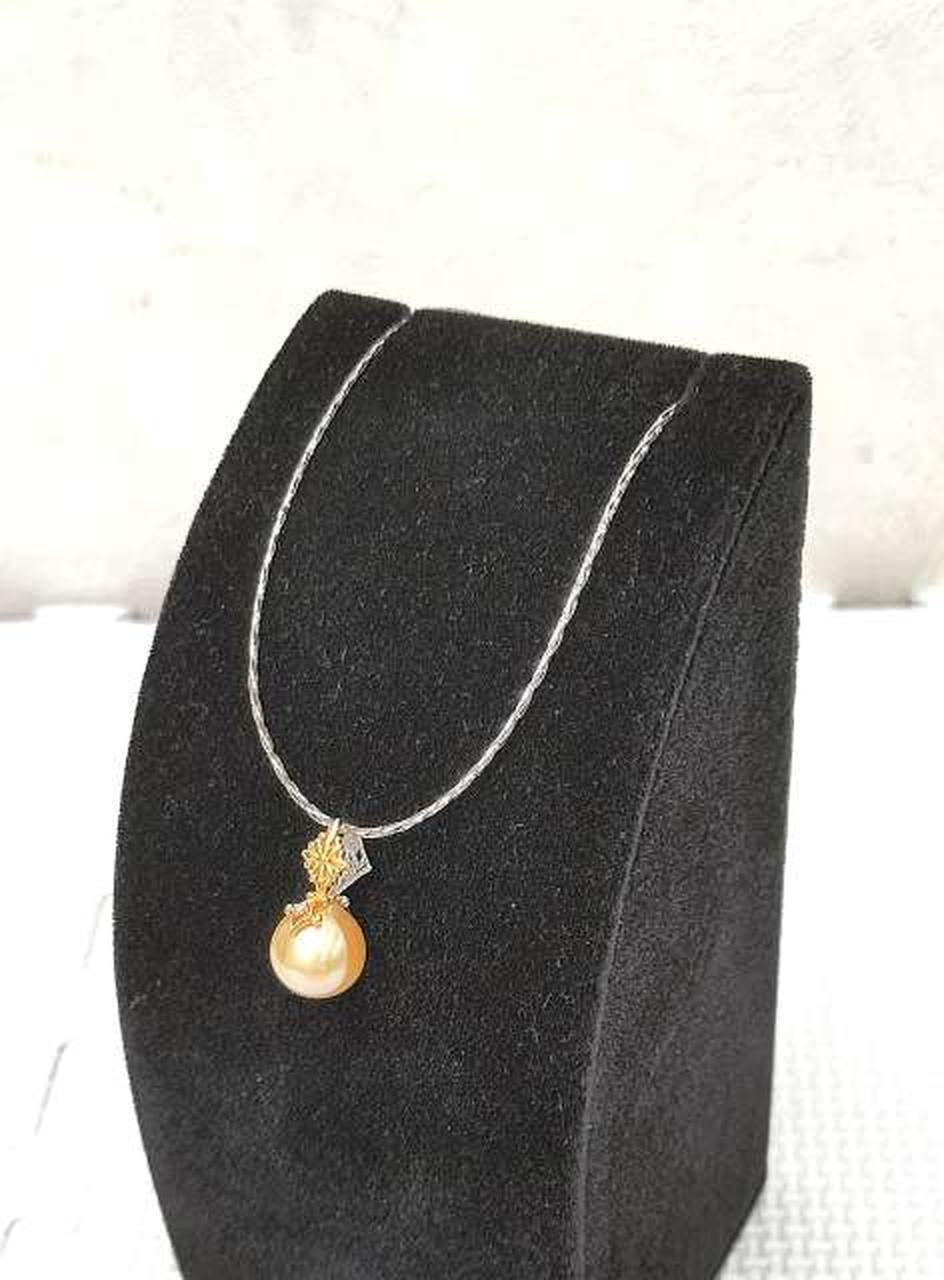 ※スタンドは付属しません