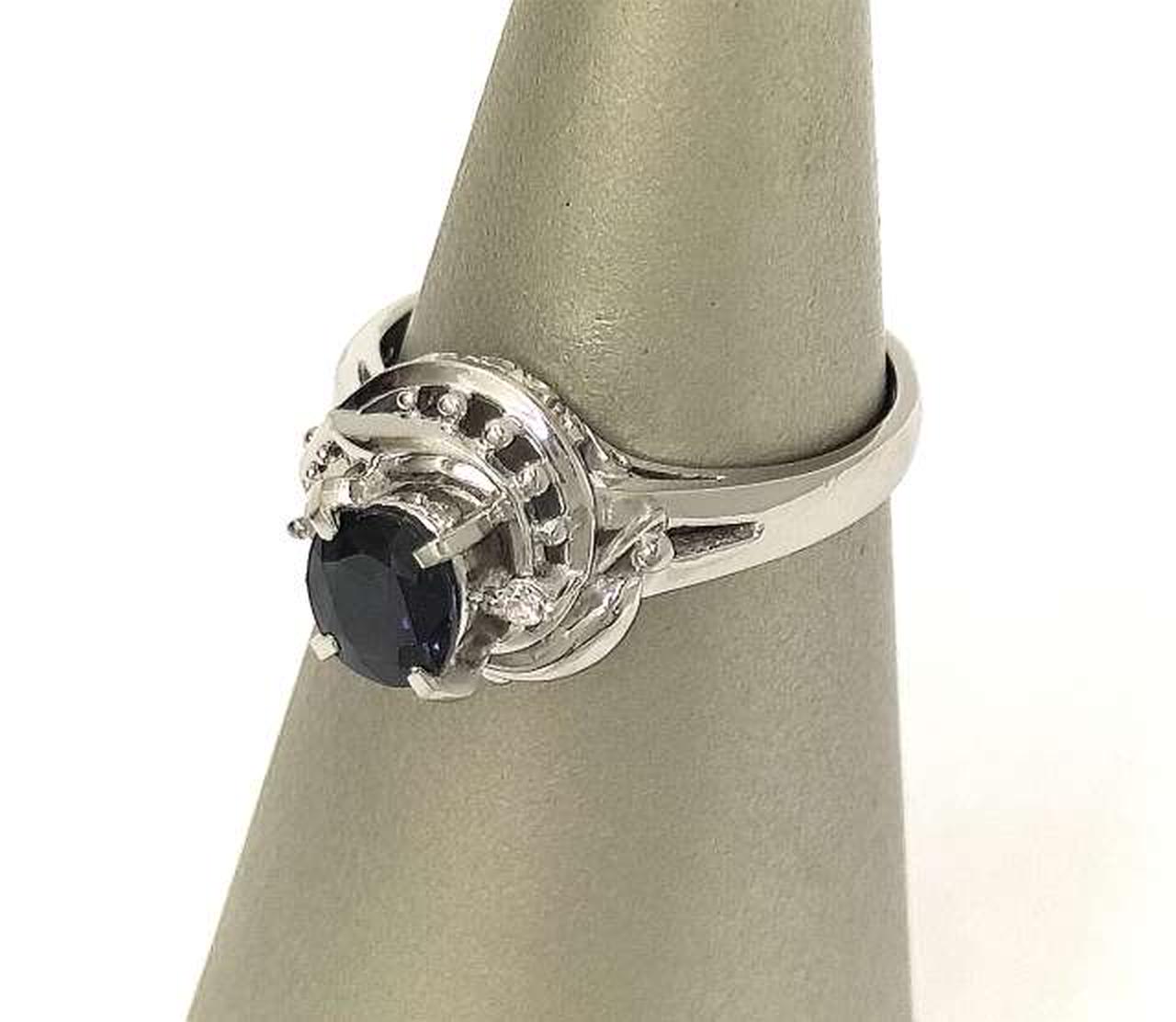 ※スタンドは付属しません